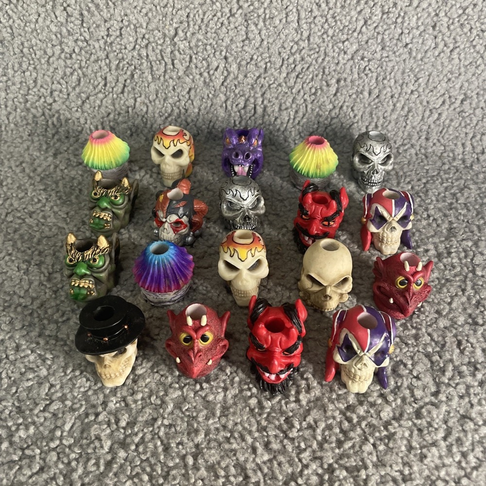 Lot Of 19 Cigarette Snuffers Heads Tanks2002-2003 Butt Headz Vintage Rare Set